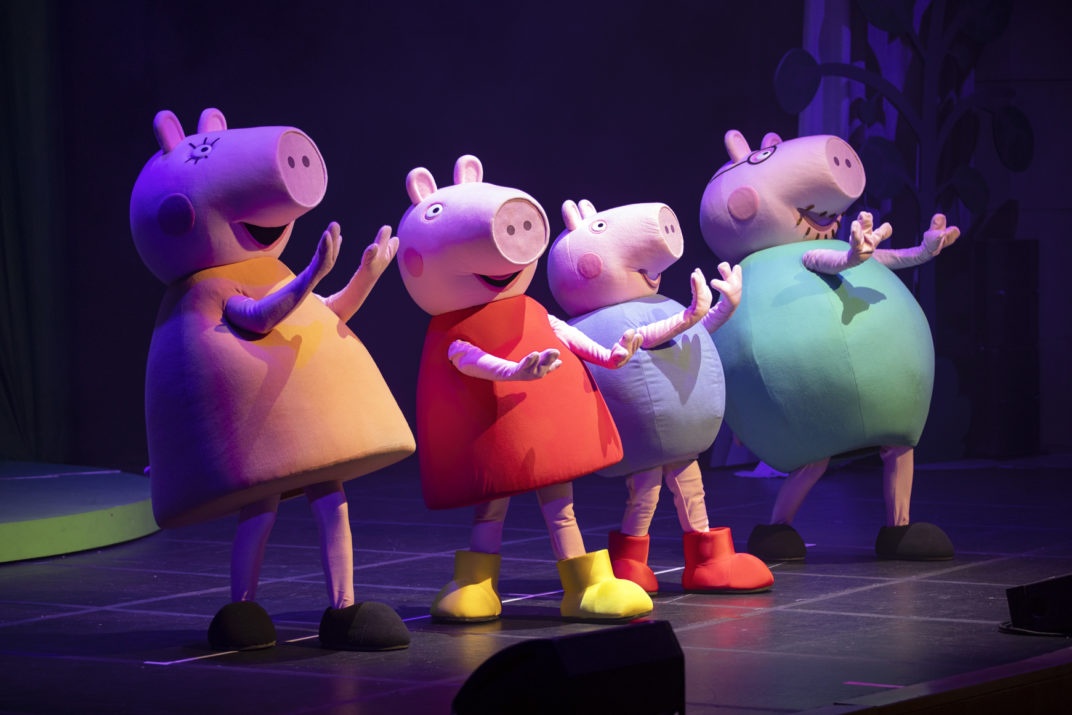 PEPPA PIG PREPARES FOR PERFECT DAY LIVE IN SOUTH AFRICA - Hypress Live